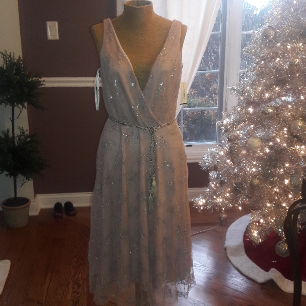 Alexia Admor dress